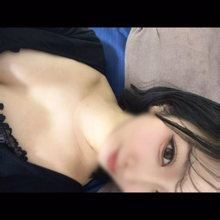 すなおです✨️

16時から出勤しました😊

21時半頃から1時間中抜けあるけど24時までいます😊🩷


いっぱい楽しい時間過ごそ！♡

攻められたいお兄さん達おいで🤭


待ってるね💕︎