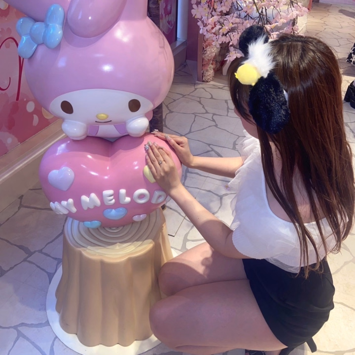 おはようございます🌞
出勤しました❣️


月曜日で生憎の雨だけど🥹
今日も素敵な出会いがありますように💗


たくさんご奉仕させてね🫶🏻
どんなご奉仕なのかは会いにきてくれたお兄さんとだけの秘密㊙️💕