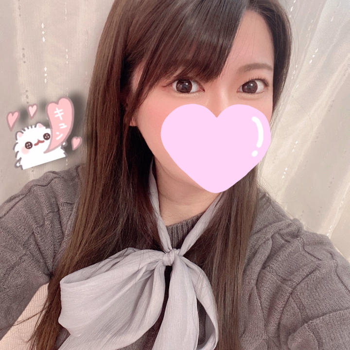 この時間まで遊んでくれた
お兄さん達ありがとう❣️


平日だけど嬉しいです👼🏻　


今日はラストまでいるのでいっぱい構ってくれたら嬉しい☺️♡
まだまだ体力あるので会いにきてね💕