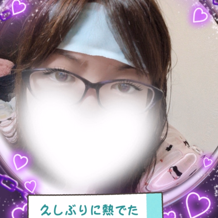 久しぶりに熱が出て、絶賛格闘中です💦
なかなか熱が引かないけど、ゆめかは負けませんっ！😤
 
早く復活してお兄さま方に元気な姿を見せたいので、今は全力で回復に専念しますね✨
会えない間、ゆめかのこと忘れないで待っててくれたら幸せです…切実に！🙏
 
最近は体調を崩しやすい時期なので、お兄さま方も無理はしないでくださいね🍀
また笑顔でお会いしましょうっ💖
🤍🫧🤍🫧ゆめか🤍🫧🤍🫧