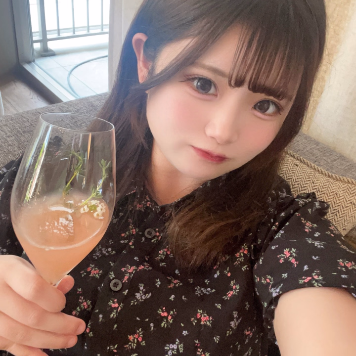 けんさん米子来てくれてありがとうー！🫶🏻🌟

初米子で不安だらけだったけど、
最終日のラスト枠でけんさんが来てくれるって分かってたからほんとに心強かった🥺🩷

けんさんと居ると楽しくていっつも大笑いしちゃうし、プレイでも笑っちゃうけど！ほんとに楽しくプレイ出来て幸せ〜💘💘🙂‍↕️

また来月会えるの待ってるね♡