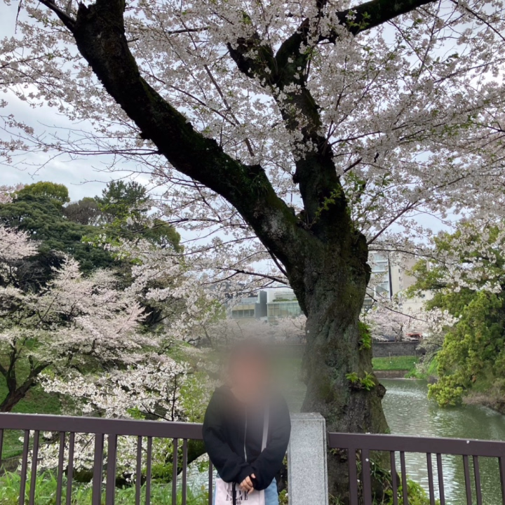 お久しぶりです〜！あゆりです！
仕事が忙しすぎて、全然出勤できてなかったですけど、今日久しぶりに五反田おります✨

18:30〜23:00です！！
短い時間ですけど、会いにきてくれたらうれしいな☺️