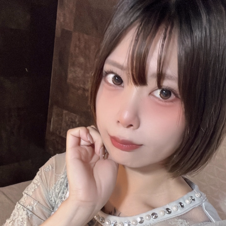 出勤致しました🙇🏻
雨です☂️7-13時でおります☂️
明日からお休みで次の出勤は16日です！
よろしくお願い致します🙇🏻