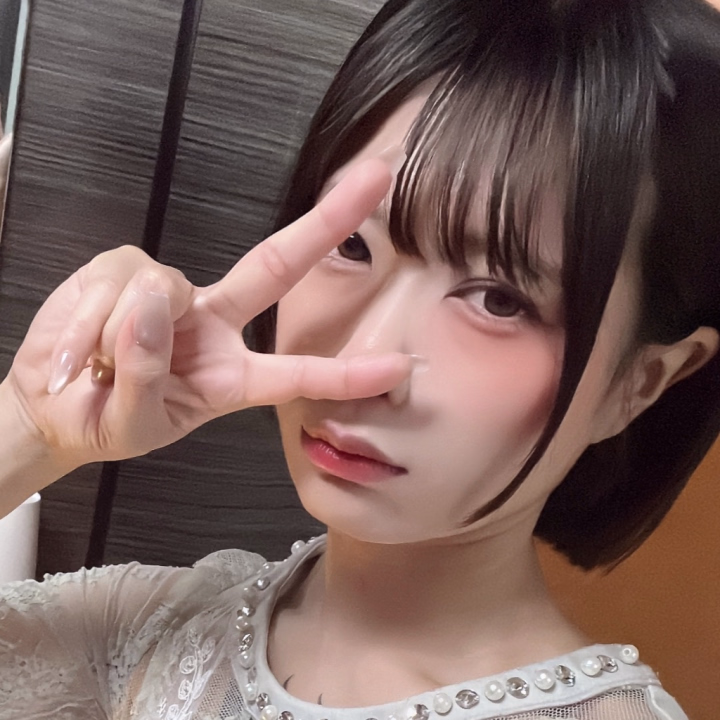 おはようございます🙇🏻出勤致しました！
久しぶりの日曜日です☺️13時までおります！

金曜日は喉を痛めてしまい出勤できず。。
申し訳ありません😭
みなさまもどうかご自愛下さいませ😭

今月最後の出勤、よろしくお願い致します🙇🏻