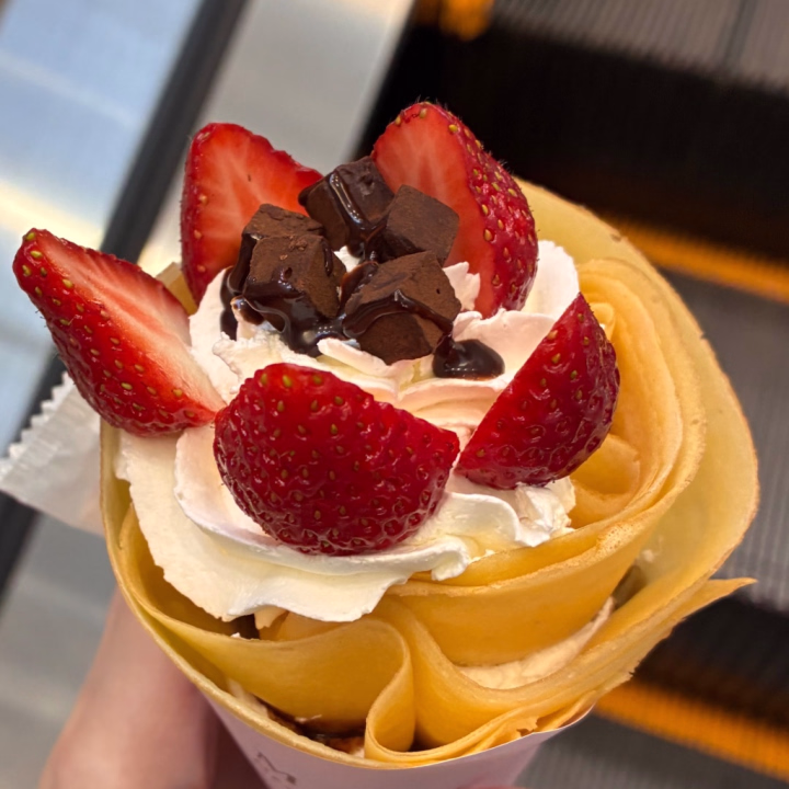 こんばんは

明日の空き枠のお知らせに来ました！

有難い事に事前予約で
土曜日の午前中は埋まっており
最短で12時からのご案内です

日曜日の最短が
12:20-からになります！

皆様ありがとうございます🙇‍♀️

ご飯食べてシャワー浴びて寝ます😊
明日もよろしくお願いします！

ではまた明日！

エスコンでのクレープ美味しかったです🙂✨