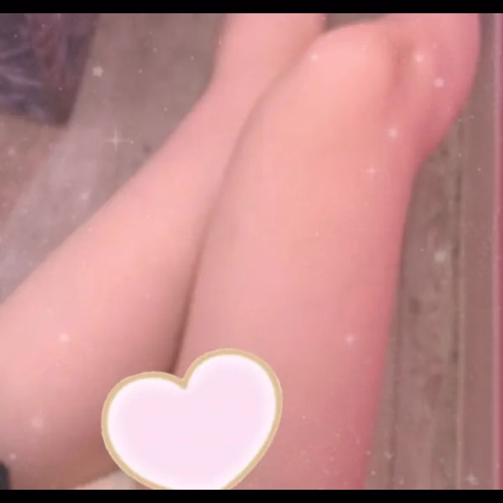 しおん出勤してます♡


雨降っててちょっと寒いけど
今日もラストまでお待ちしてます(o^^o)

一緒にあったまろー♬